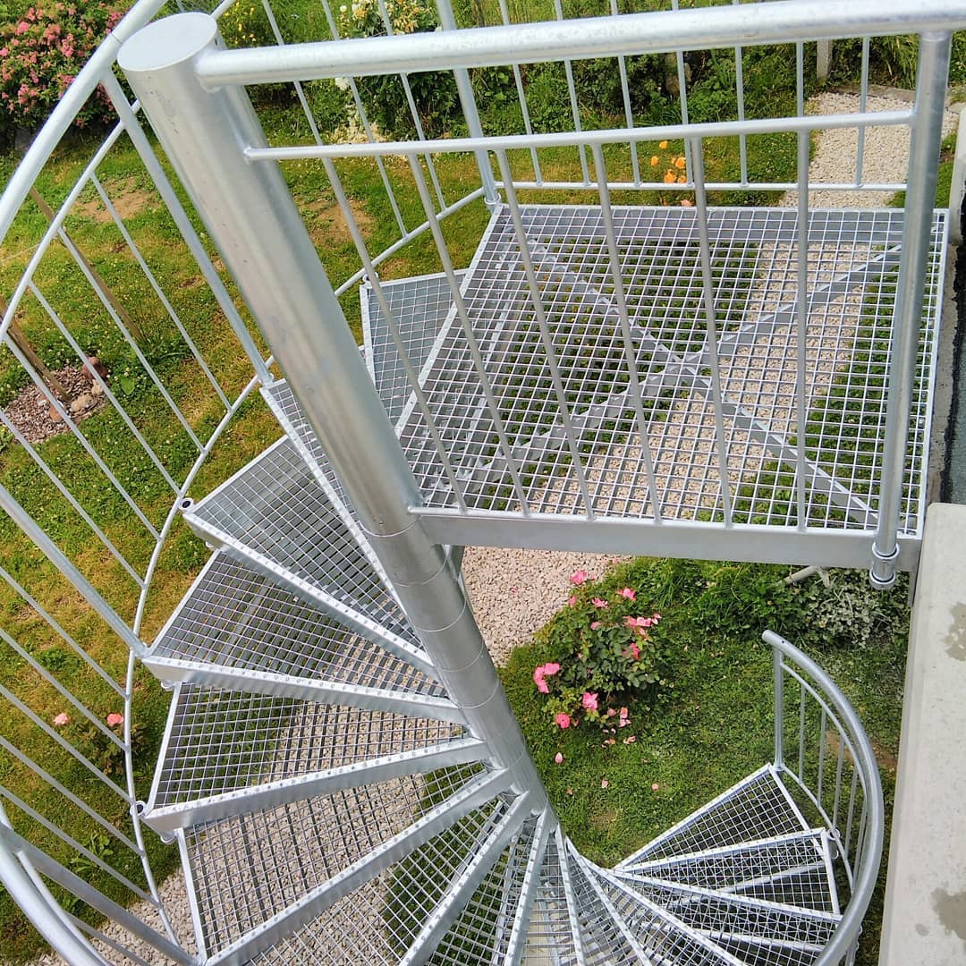 Escalier type industriel